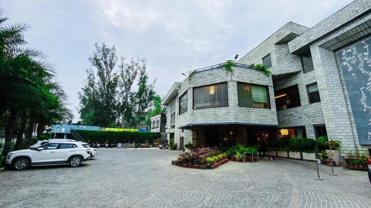 Hotel Natraj Rishīkesh Extérieur photo