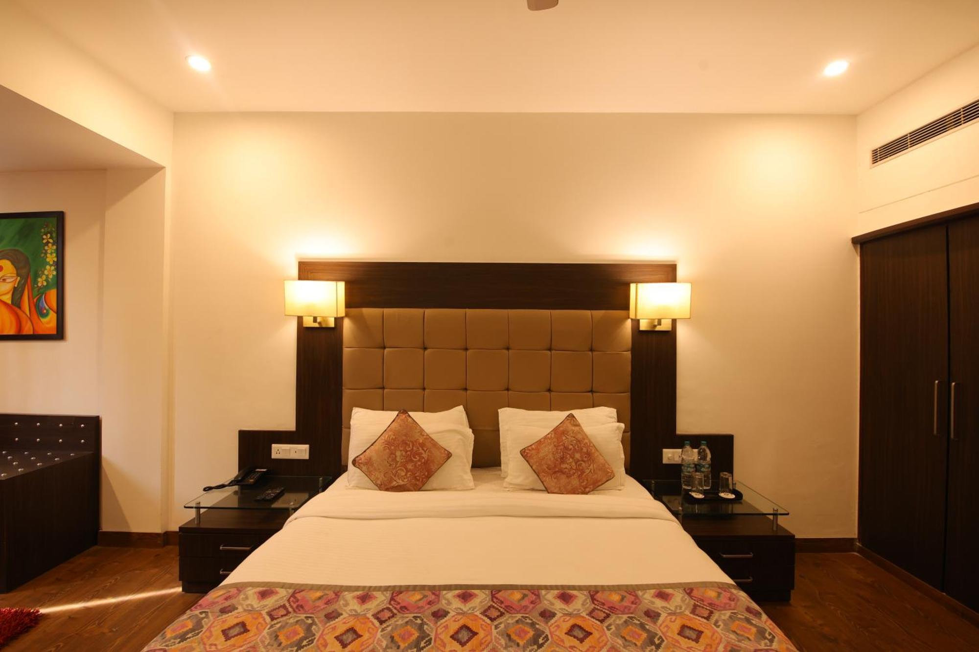 Hotel Natraj Rishīkesh Extérieur photo