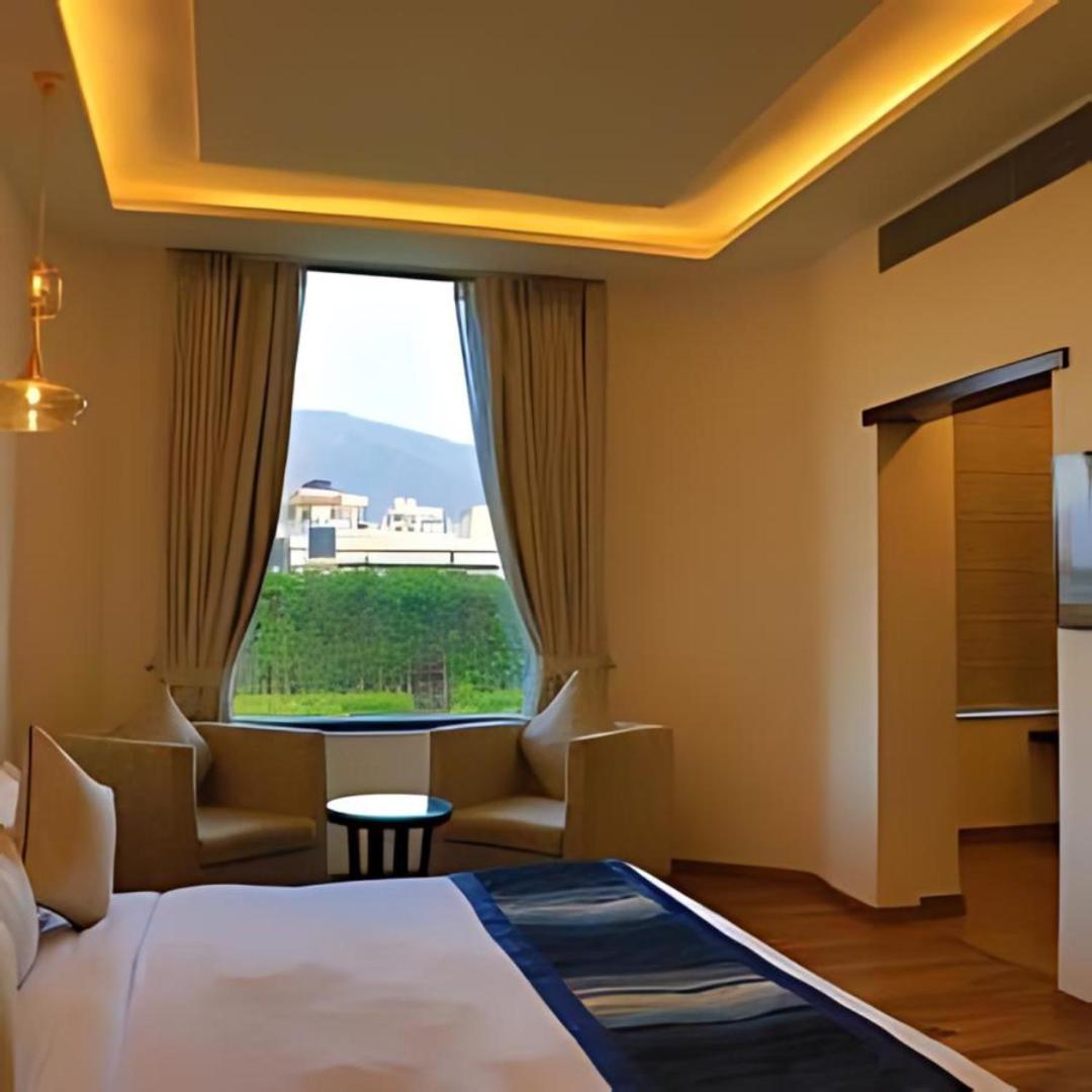 Hotel Natraj Rishīkesh Extérieur photo