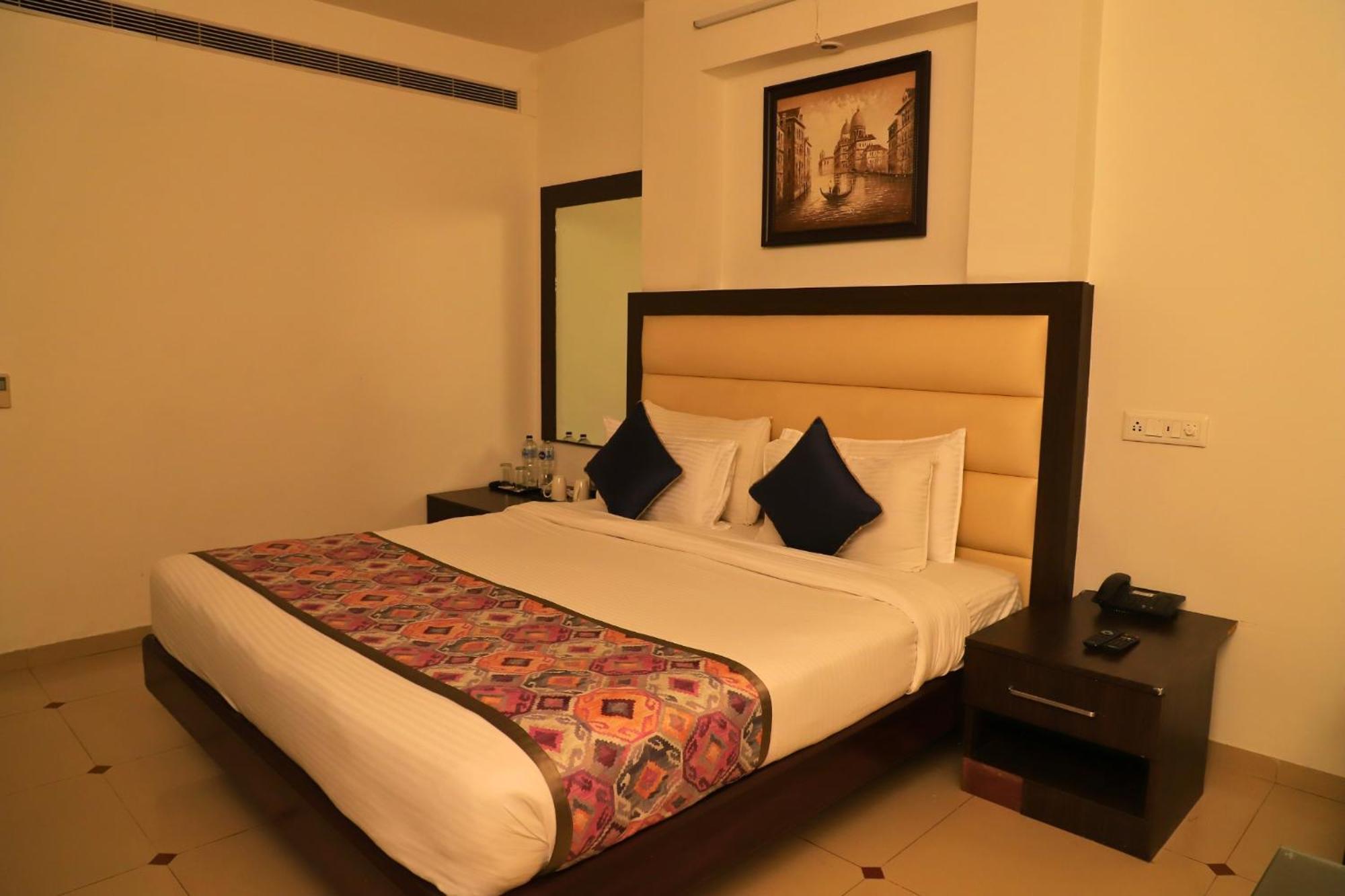Hotel Natraj Rishīkesh Extérieur photo