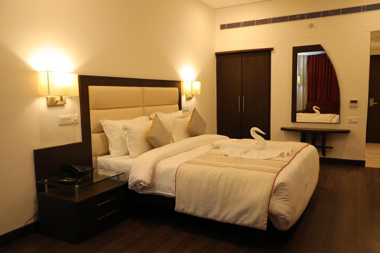 Hotel Natraj Rishīkesh Extérieur photo